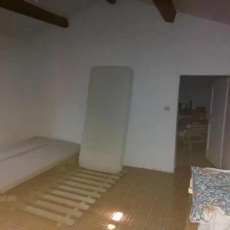 Remarkable 3-bed In Tortola Feriehus
